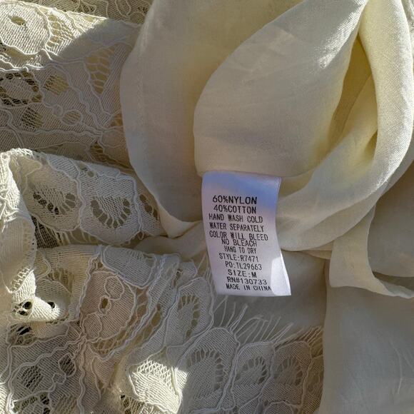 NWT Altar'd State Sleeveless Cream Lace Dress Keyhole Neckline Women's Medium - Picture 11 of 11